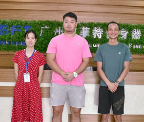 日本客戶來中國進口向日葵视频网站健身器材