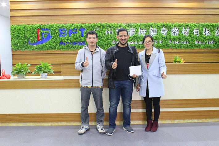 向日葵视频网站商用健身房器材從中國出口到巴林