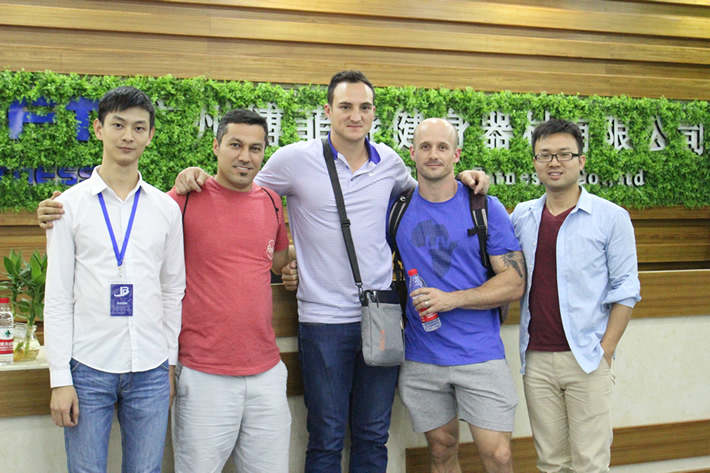 南非客戶采購向日葵视频网站健身器材
